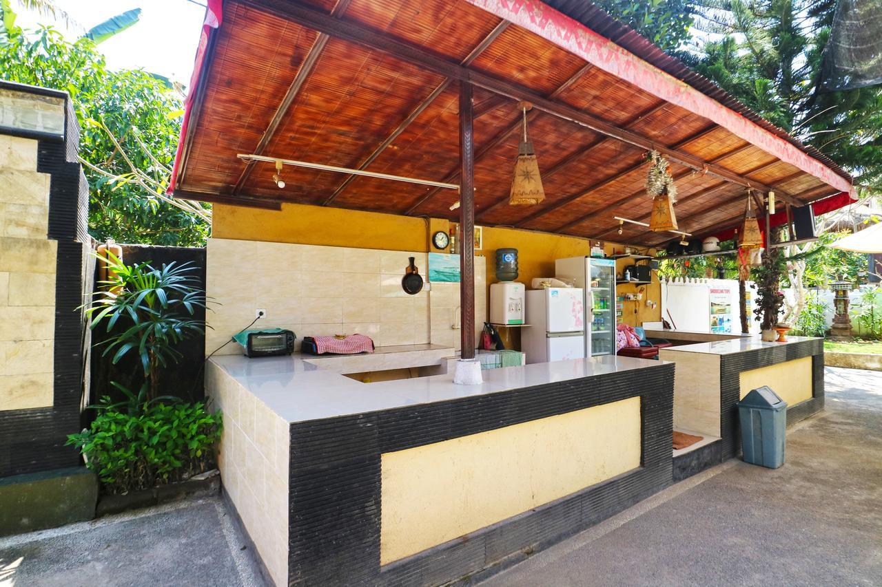 Sunjaya Kubu Guesthouse Lembongan Extérieur photo